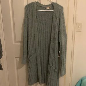 Long comfy soft hunter green cozy sweater